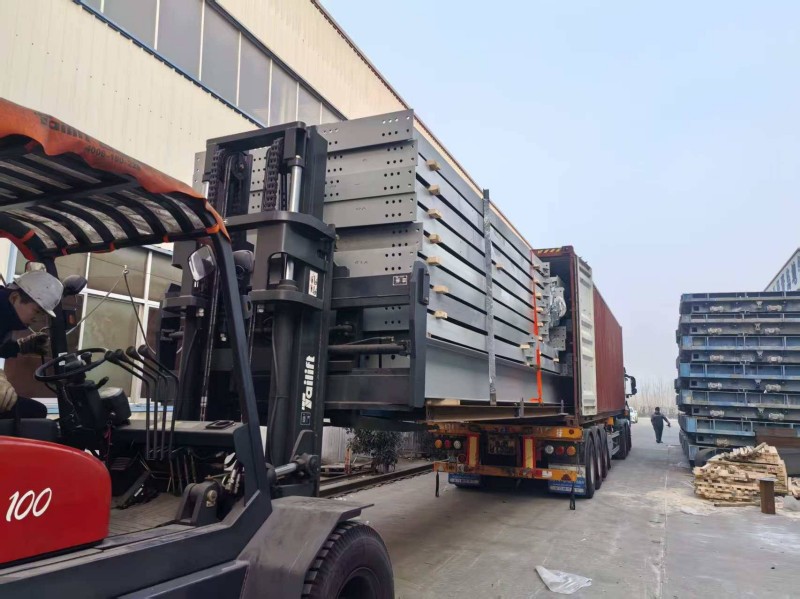 Відвантаження сталевих конструкцій зі складу в Уругваї